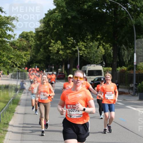 15.06.2025 - REWE Women's Run Jannik Wohlers http://msf.ph/oto/7948616 15.06.2025 09:47:19 Laufen 017, 106, 1077, 10280 meine-sportfotos.de