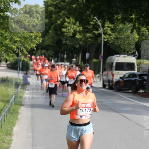 15.06.2025 - REWE Women's Run Jannik Wohlers http://msf.ph/oto/7948689 15.06.2025 09:47:23 Laufen 10173 meine-sportfotos.de