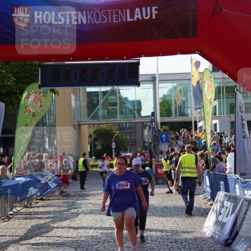 13.06.2025 - Holstenköstenlauf Felixshl http://msf.ph/oto/7948712 13.06.2025 18:19:52 Laufen 2958, 2959 meine-sportfotos.de