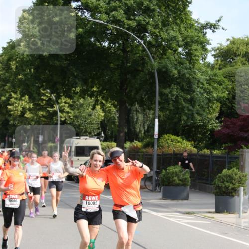 15.06.2025 - REWE Women's Run Jannik Wohlers http://msf.ph/oto/7948775 15.06.2025 09:47:28 Laufen 10086, 10222, 10085 meine-sportfotos.de
