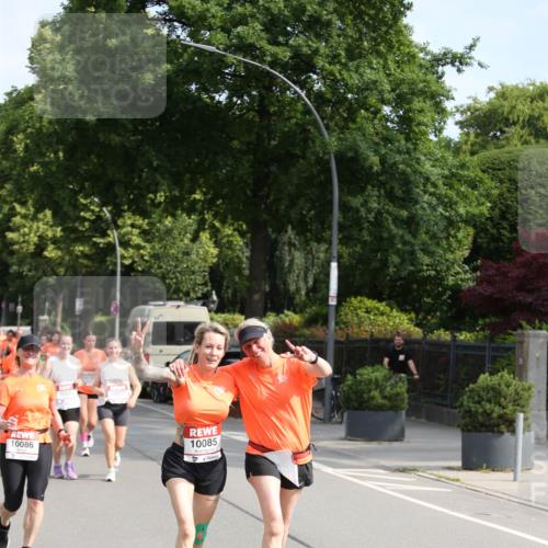 15.06.2025 - REWE Women's Run Jannik Wohlers http://msf.ph/oto/7948778 15.06.2025 09:47:28 Laufen 10086, 10085 meine-sportfotos.de