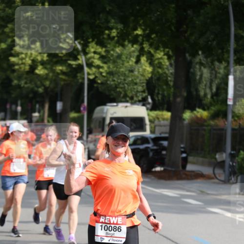 15.06.2025 - REWE Women's Run Jannik Wohlers http://msf.ph/oto/7948804 15.06.2025 09:47:29 Laufen 10086 meine-sportfotos.de
