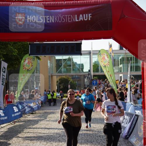 13.06.2025 - Holstenköstenlauf Felixshl http://msf.ph/oto/7948851 13.06.2025 18:20:21 Laufen 2262, 3638, 3639 meine-sportfotos.de