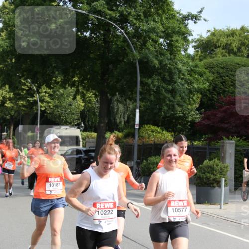 15.06.2025 - REWE Women's Run Jannik Wohlers http://msf.ph/oto/7948853 15.06.2025 09:47:32 Laufen 10330, 10187, 10222, 10577 meine-sportfotos.de