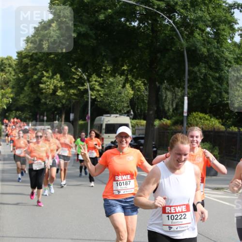 15.06.2025 - REWE Women's Run Jannik Wohlers http://msf.ph/oto/7948858 15.06.2025 09:47:33 Laufen 10646, 10187, 10222 meine-sportfotos.de