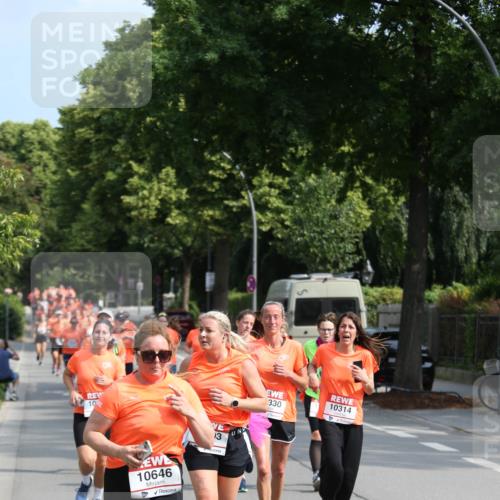 15.06.2025 - REWE Women's Run Jannik Wohlers http://msf.ph/oto/7948902 15.06.2025 09:47:35 Laufen 10, 10646, 10314, 330 meine-sportfotos.de