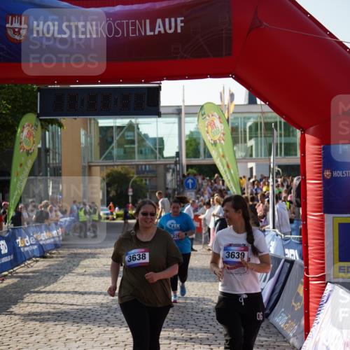 13.06.2025 - Holstenköstenlauf Felixshl http://msf.ph/oto/7948904 13.06.2025 18:20:22 Laufen 2262, 3638, 3639 meine-sportfotos.de