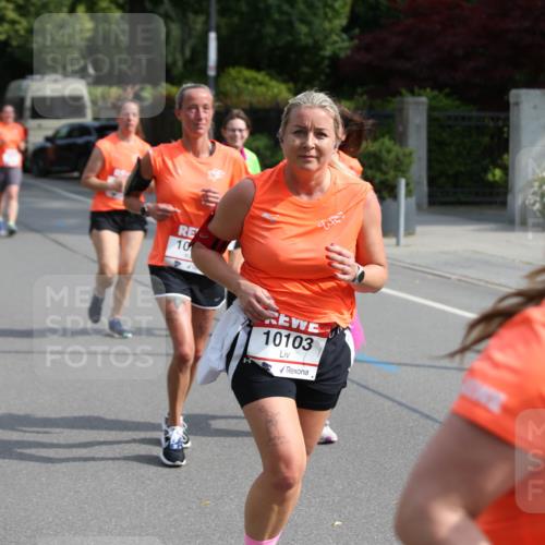 15.06.2025 - REWE Women's Run Jannik Wohlers http://msf.ph/oto/7948942 15.06.2025 09:47:38 Laufen 10653, 10, 10103 meine-sportfotos.de