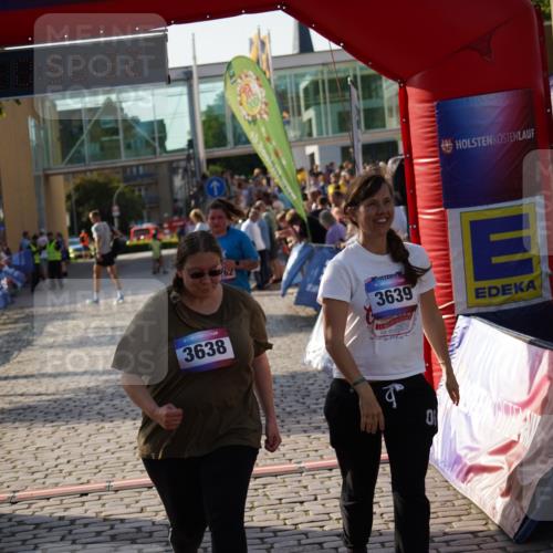 13.06.2025 - Holstenköstenlauf Felixshl http://msf.ph/oto/7948964 13.06.2025 18:20:24 Laufen 2262, 3638, 3639 meine-sportfotos.de