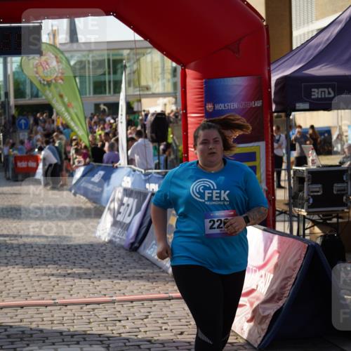 13.06.2025 - Holstenköstenlauf Felixshl http://msf.ph/oto/7949012 13.06.2025 18:20:27 Laufen 2262, 3639 meine-sportfotos.de