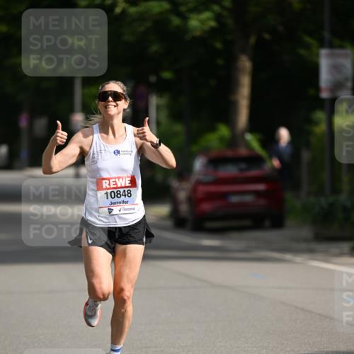 15.06.2025 - REWE Women's Run Dr. Thomas Lammeyer http://msf.ph/oto/7949040 15.06.2025 09:33:51 Laufen 10848 meine-sportfotos.de