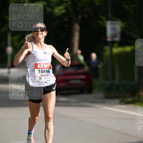 15.06.2025 - REWE Women's Run Dr. Thomas Lammeyer http://msf.ph/oto/7949055 15.06.2025 09:33:51 Laufen 10848 meine-sportfotos.de