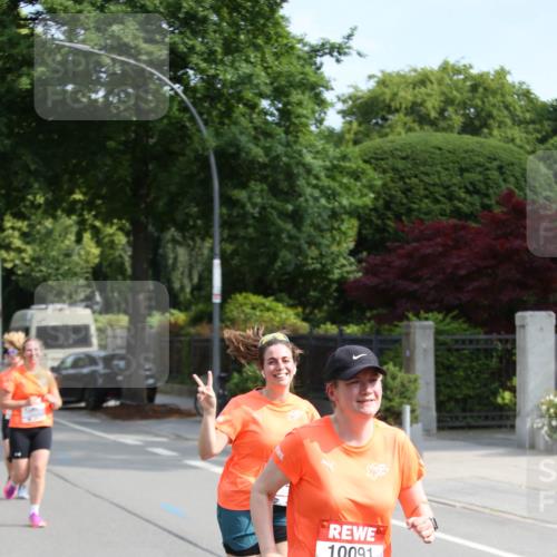 15.06.2025 - REWE Women's Run Jannik Wohlers http://msf.ph/oto/7949083 15.06.2025 09:47:45 Laufen 10091 meine-sportfotos.de