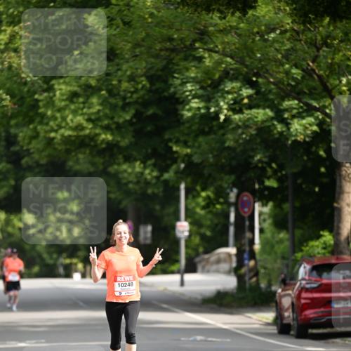 15.06.2025 - REWE Women's Run Dr. Thomas Lammeyer http://msf.ph/oto/7949092 15.06.2025 09:34:05 Laufen 10248 meine-sportfotos.de