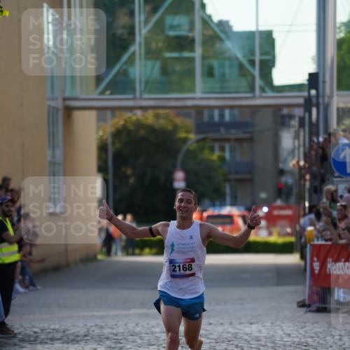 13.06.2025 - Holstenköstenlauf Felixshl http://msf.ph/oto/7949166 13.06.2025 19:31:45 Laufen 2168 meine-sportfotos.de