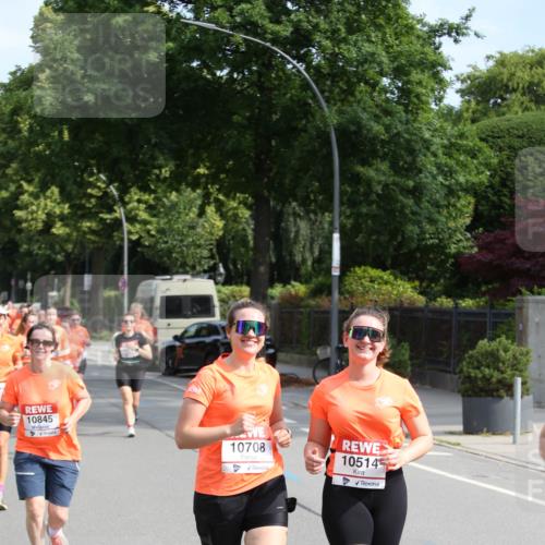 15.06.2025 - REWE Women's Run Jannik Wohlers http://msf.ph/oto/7949168 15.06.2025 09:47:49 Laufen 10845, 10708, 10514 meine-sportfotos.de