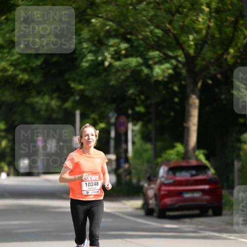 15.06.2025 - REWE Women's Run Dr. Thomas Lammeyer http://msf.ph/oto/7949169 15.06.2025 09:34:07 Laufen 10248 meine-sportfotos.de
