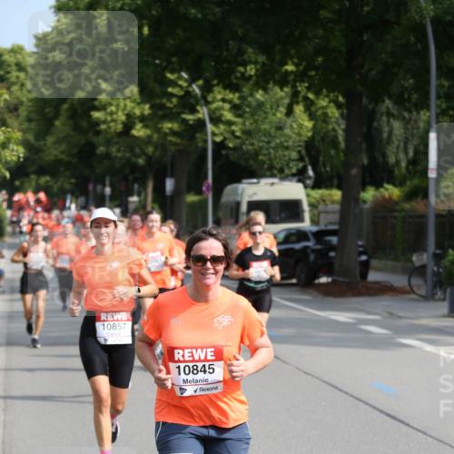 15.06.2025 - REWE Women's Run Jannik Wohlers http://msf.ph/oto/7949185 15.06.2025 09:47:50 Laufen 10857, 10845 meine-sportfotos.de
