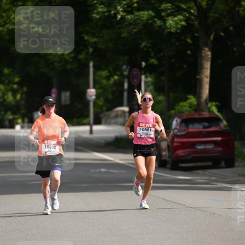 15.06.2025 - REWE Women's Run Dr. Thomas Lammeyer http://msf.ph/oto/7949280 15.06.2025 09:34:18 Laufen 10200, 10861 meine-sportfotos.de
