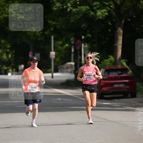 15.06.2025 - REWE Women's Run Dr. Thomas Lammeyer http://msf.ph/oto/7949288 15.06.2025 09:34:18 Laufen 10200, 10861 meine-sportfotos.de
