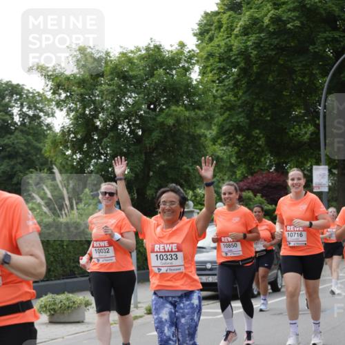 15.06.2025 - REWE Women's Run Jannik Wohlers http://msf.ph/oto/7949299 15.06.2025 08:31:40 Laufen 10032, 10333, 104, 10850, 10716, 1019 meine-sportfotos.de