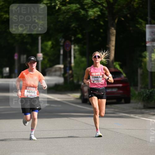 15.06.2025 - REWE Women's Run Dr. Thomas Lammeyer http://msf.ph/oto/7949308 15.06.2025 09:34:19 Laufen 10200, 10861 meine-sportfotos.de