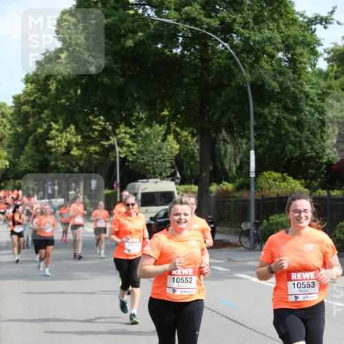 15.06.2025 - REWE Women's Run Jannik Wohlers http://msf.ph/oto/7949349 15.06.2025 09:47:59 Laufen 10774, 10552, 10553 meine-sportfotos.de