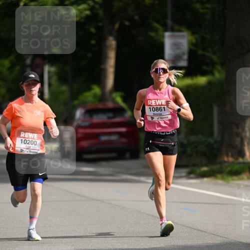 15.06.2025 - REWE Women's Run Dr. Thomas Lammeyer http://msf.ph/oto/7949351 15.06.2025 09:34:20 Laufen 10861, 10200 meine-sportfotos.de