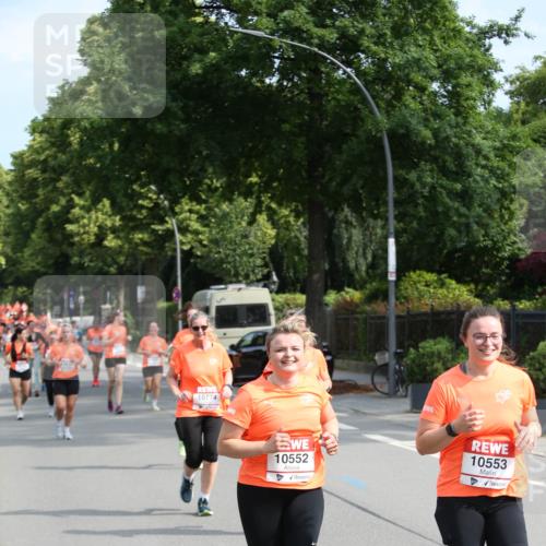 15.06.2025 - REWE Women's Run Jannik Wohlers http://msf.ph/oto/7949352 15.06.2025 09:47:59 Laufen 10774, 10552, 10553 meine-sportfotos.de