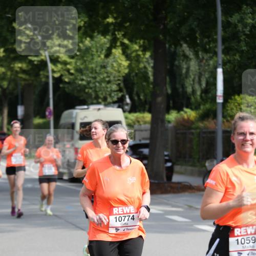 15.06.2025 - REWE Women's Run Jannik Wohlers http://msf.ph/oto/7949384 15.06.2025 09:48:00 Laufen 10774 meine-sportfotos.de