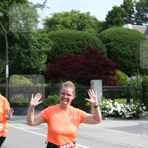 15.06.2025 - REWE Women's Run Jannik Wohlers http://msf.ph/oto/7949395 15.06.2025 09:48:01 Laufen 10592 meine-sportfotos.de