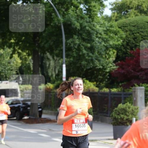 15.06.2025 - REWE Women's Run Jannik Wohlers http://msf.ph/oto/7949408 15.06.2025 09:48:03 Laufen 10535 meine-sportfotos.de