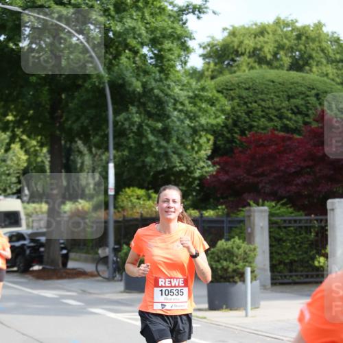 15.06.2025 - REWE Women's Run Jannik Wohlers http://msf.ph/oto/7949411 15.06.2025 09:48:03 Laufen 10535 meine-sportfotos.de