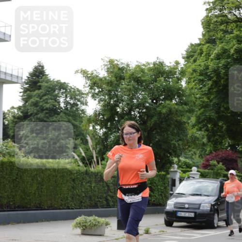 15.06.2025 - REWE Women's Run Jannik Wohlers http://msf.ph/oto/7949426 15.06.2025 08:31:46 Laufen 1043 meine-sportfotos.de