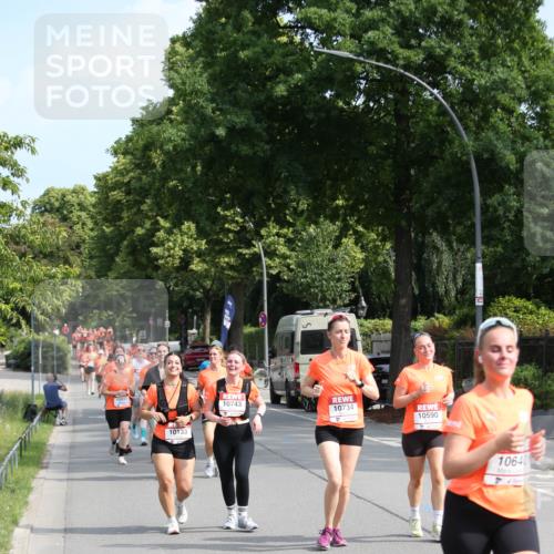 15.06.2025 - REWE Women's Run Jannik Wohlers http://msf.ph/oto/7949450 15.06.2025 09:48:05 Laufen 10734, 10590, 10640 meine-sportfotos.de