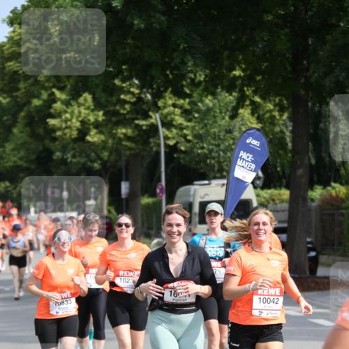 15.06.2025 - REWE Women's Run Jannik Wohlers http://msf.ph/oto/7949512 15.06.2025 09:48:09 Laufen 10, 1023, 16, 0833, 76, 06, 30, 10042 meine-sportfotos.de