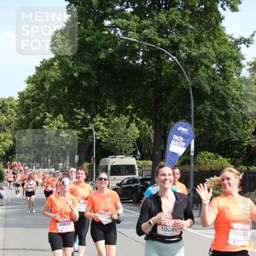 15.06.2025 - REWE Women's Run Jannik Wohlers http://msf.ph/oto/7949539 15.06.2025 09:48:10 Laufen 10833, 1045, 0230, 10041, 10042 meine-sportfotos.de