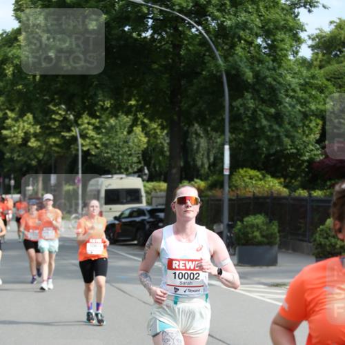 15.06.2025 - REWE Women's Run Jannik Wohlers http://msf.ph/oto/7949590 15.06.2025 09:48:14 Laufen 10002 meine-sportfotos.de