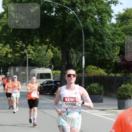 15.06.2025 - REWE Women's Run Jannik Wohlers http://msf.ph/oto/7949593 15.06.2025 09:48:14 Laufen 10002 meine-sportfotos.de