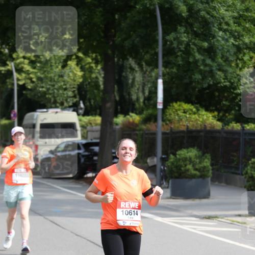 15.06.2025 - REWE Women's Run Jannik Wohlers http://msf.ph/oto/7949628 15.06.2025 09:48:16 Laufen 1061, 10614 meine-sportfotos.de