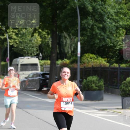 15.06.2025 - REWE Women's Run Jannik Wohlers http://msf.ph/oto/7949631 15.06.2025 09:48:16 Laufen 10614 meine-sportfotos.de