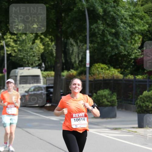 15.06.2025 - REWE Women's Run Jannik Wohlers http://msf.ph/oto/7949634 15.06.2025 09:48:16 Laufen 1061, 10614 meine-sportfotos.de
