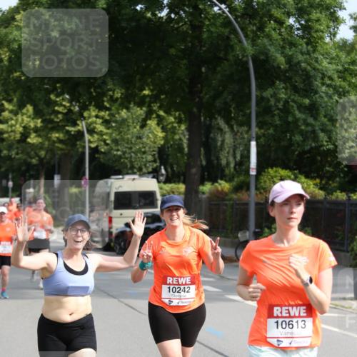 15.06.2025 - REWE Women's Run Jannik Wohlers http://msf.ph/oto/7949665 15.06.2025 09:48:19 Laufen 10242, 10613 meine-sportfotos.de