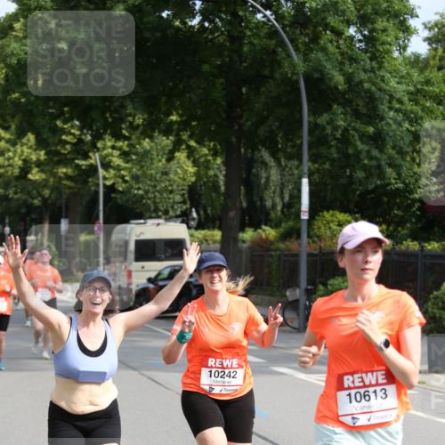 15.06.2025 - REWE Women's Run Jannik Wohlers http://msf.ph/oto/7949667 15.06.2025 09:48:19 Laufen 10242, 10613 meine-sportfotos.de