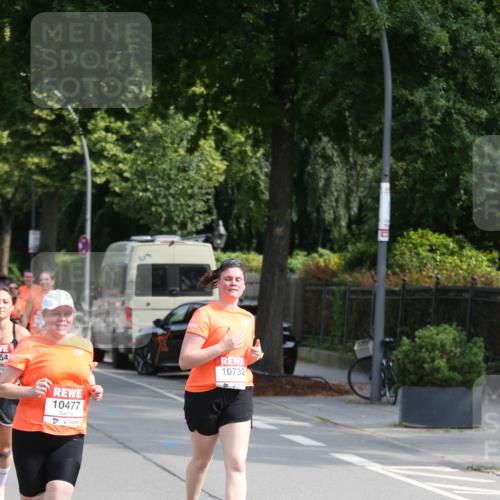15.06.2025 - REWE Women's Run Jannik Wohlers http://msf.ph/oto/7949701 15.06.2025 09:48:23 Laufen 54, 10477, 10732 meine-sportfotos.de