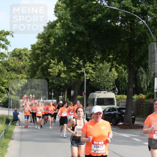 15.06.2025 - REWE Women's Run Jannik Wohlers http://msf.ph/oto/7949713 15.06.2025 09:48:24 Laufen 103, 10477 meine-sportfotos.de