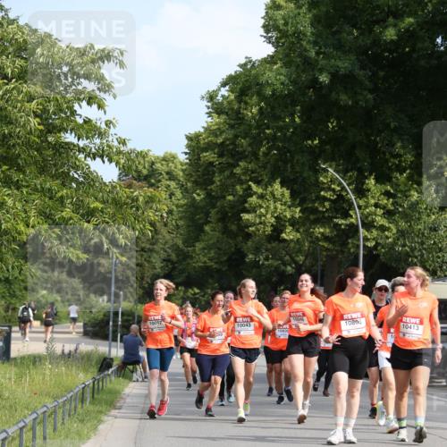 15.06.2025 - REWE Women's Run Jannik Wohlers http://msf.ph/oto/7949759 15.06.2025 09:48:30 Laufen 10413 meine-sportfotos.de