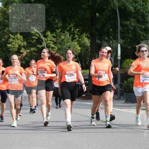 15.06.2025 - REWE Women's Run Jannik Wohlers http://msf.ph/oto/7949803 15.06.2025 09:48:33 Laufen 10017, 10383, 10043, 10836, 10046, 1063, 10805, 13, 10844, 10542 meine-sportfotos.de