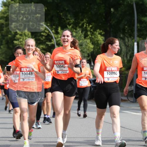 15.06.2025 - REWE Women's Run Jannik Wohlers http://msf.ph/oto/7949833 15.06.2025 09:48:34 Laufen 10017, 10043, 1038, 0836, 10046, 10638, 10805, 10413 meine-sportfotos.de