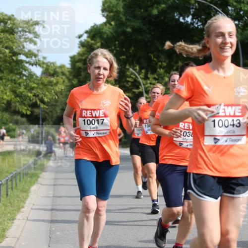 15.06.2025 - REWE Women's Run Jannik Wohlers http://msf.ph/oto/7949870 15.06.2025 09:48:36 Laufen 777, 10017, 108, 104, 038, 10043, 10 meine-sportfotos.de